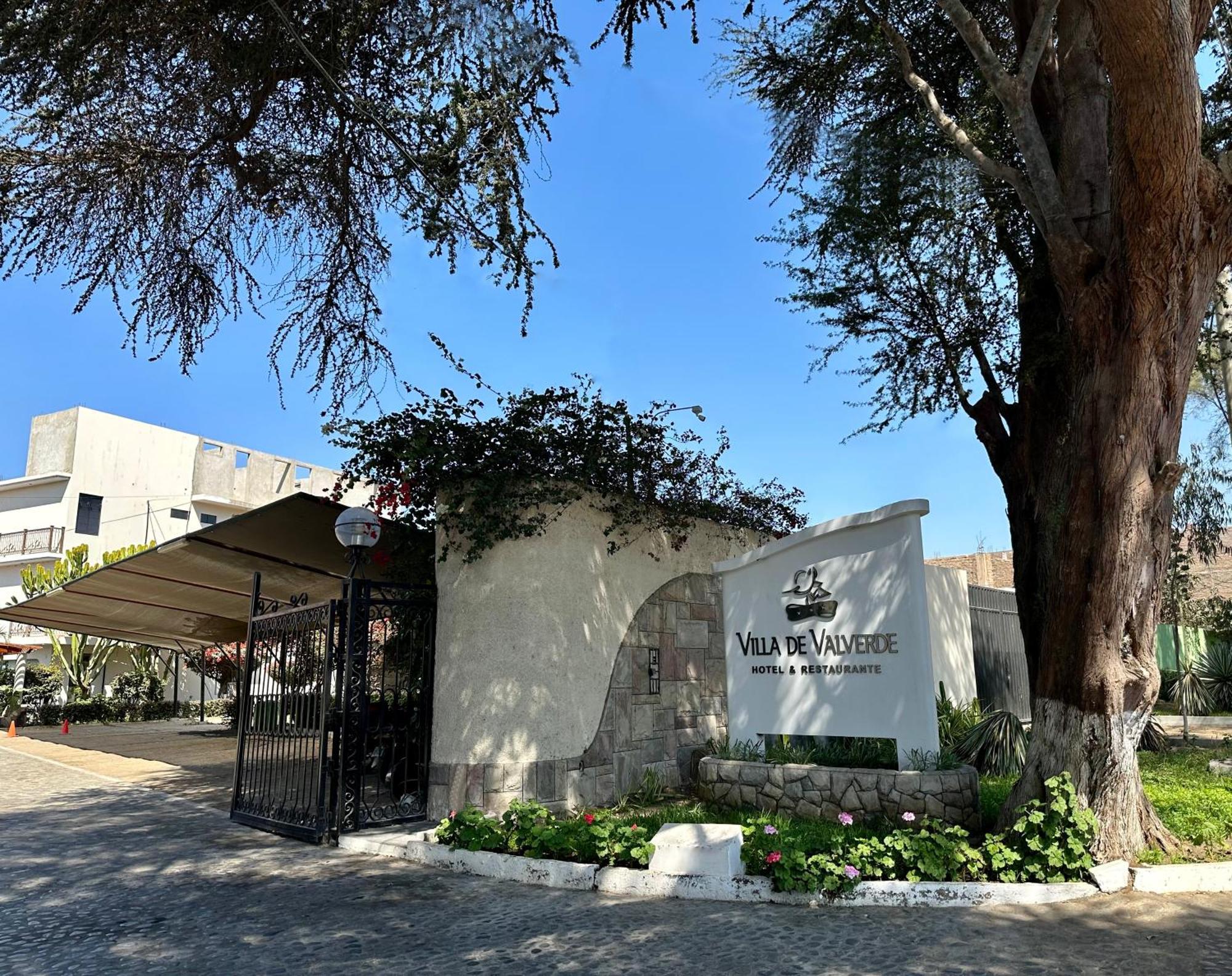 איקה Hotel Villa De Valverde מראה חיצוני תמונה