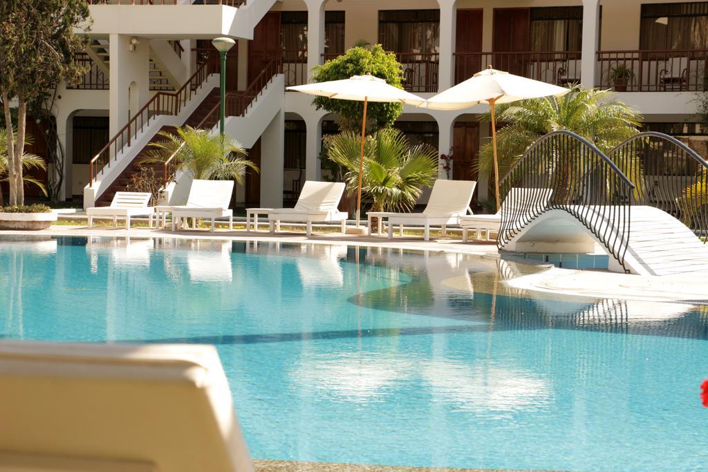 איקה Hotel Villa De Valverde מראה חיצוני תמונה