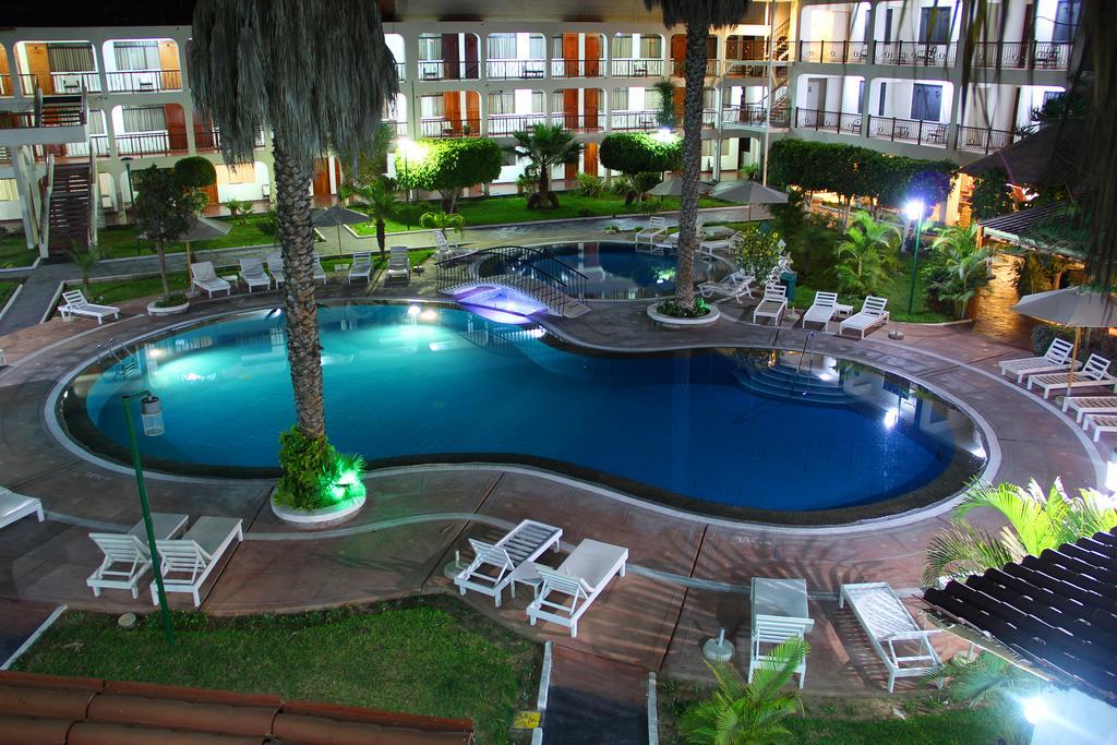 איקה Hotel Villa De Valverde מראה חיצוני תמונה