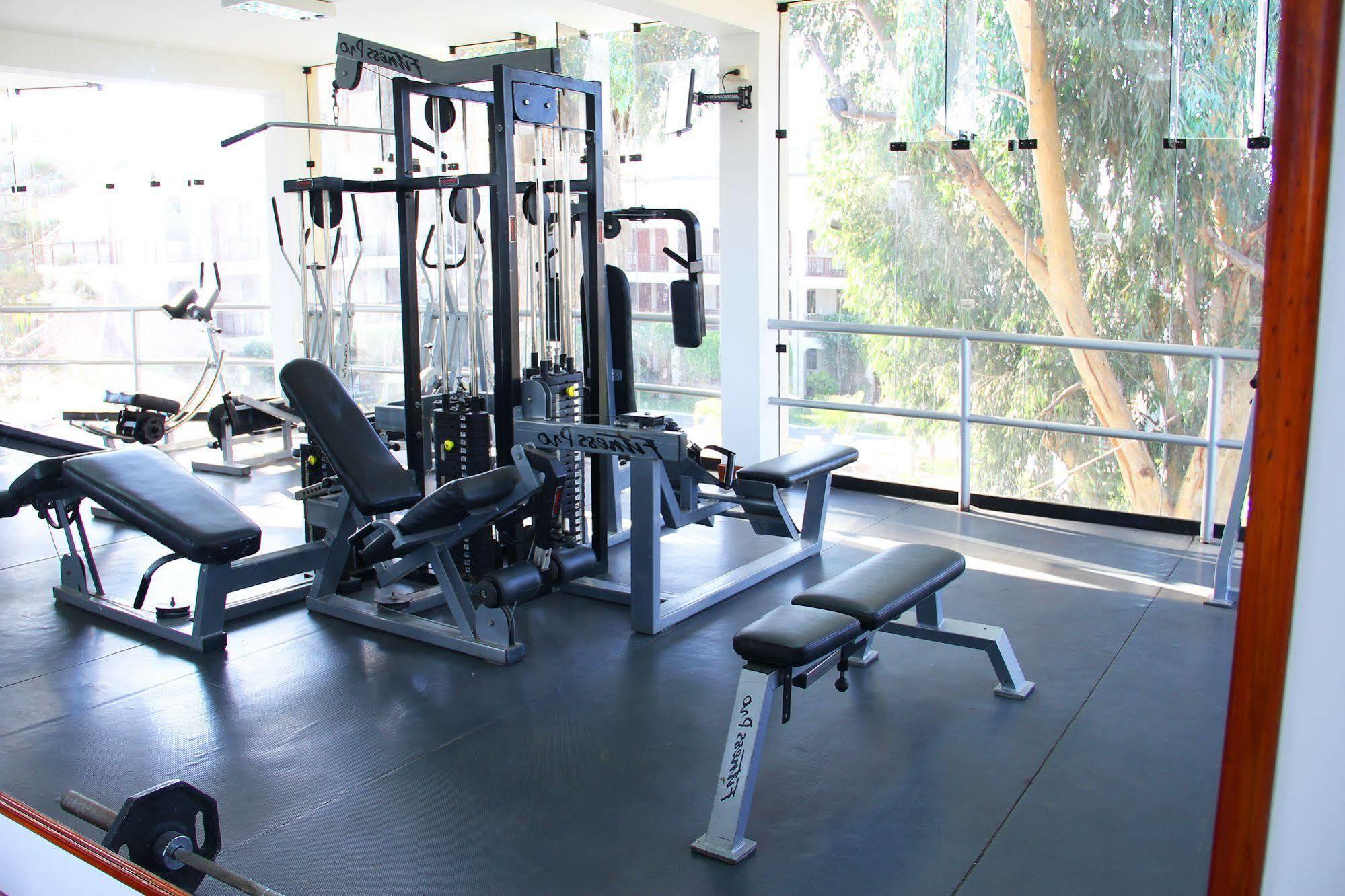 איקה Hotel Villa De Valverde מראה חיצוני תמונה