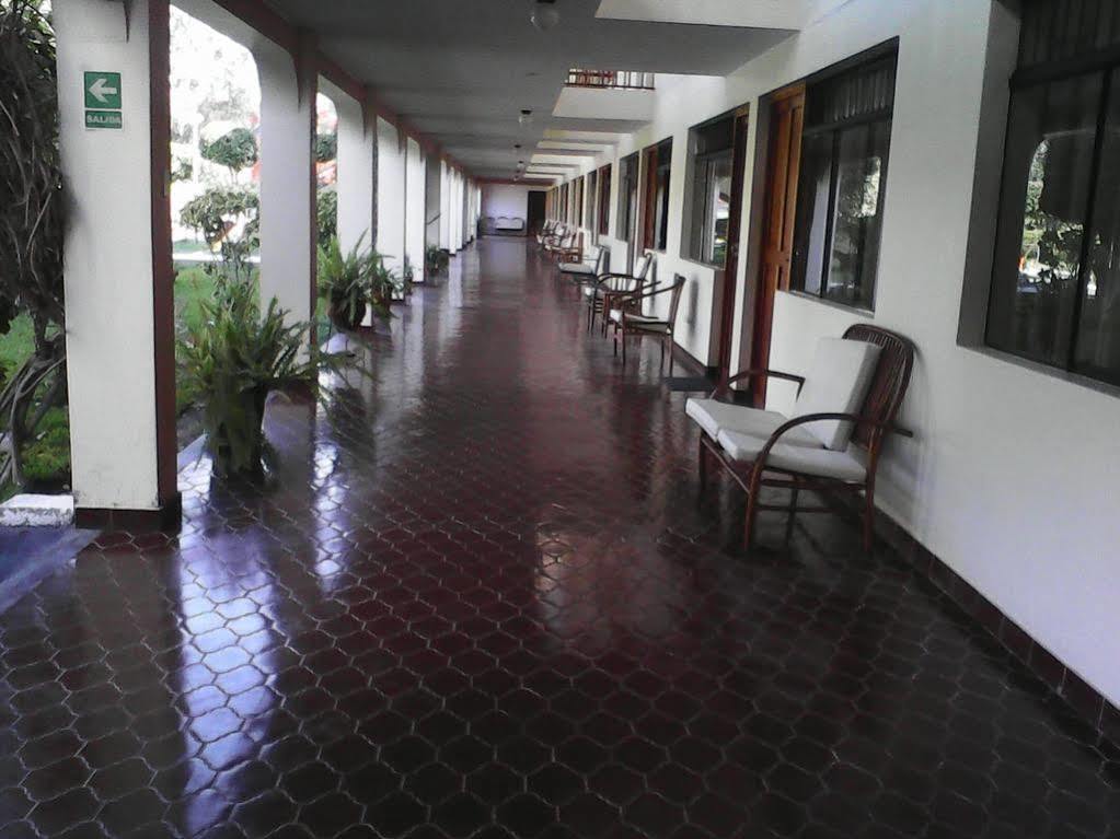 איקה Hotel Villa De Valverde מראה חיצוני תמונה