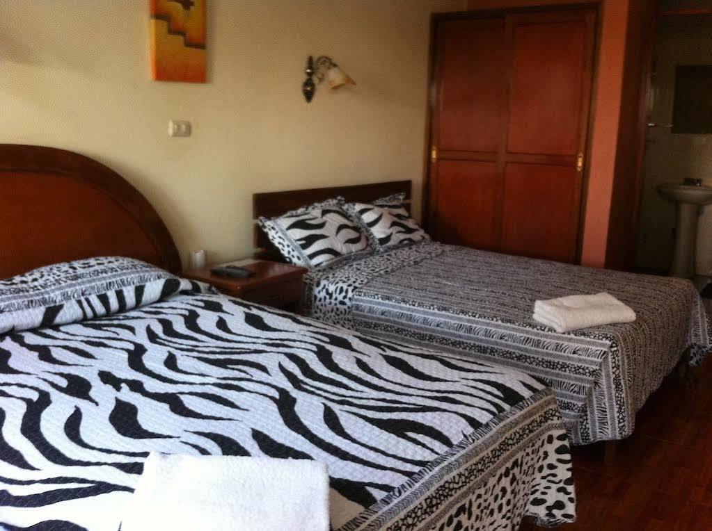 איקה Hotel Villa De Valverde מראה חיצוני תמונה